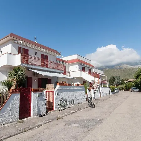 Casa Sul Mare Con Splendida Terrazza Apartman
