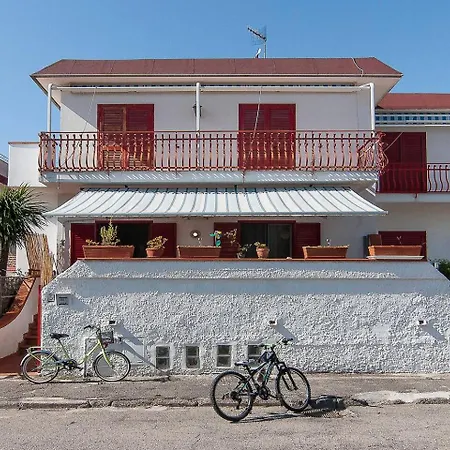 Apartament Casa A 25 M Dal Mare Con Terrazza E Parcheggio